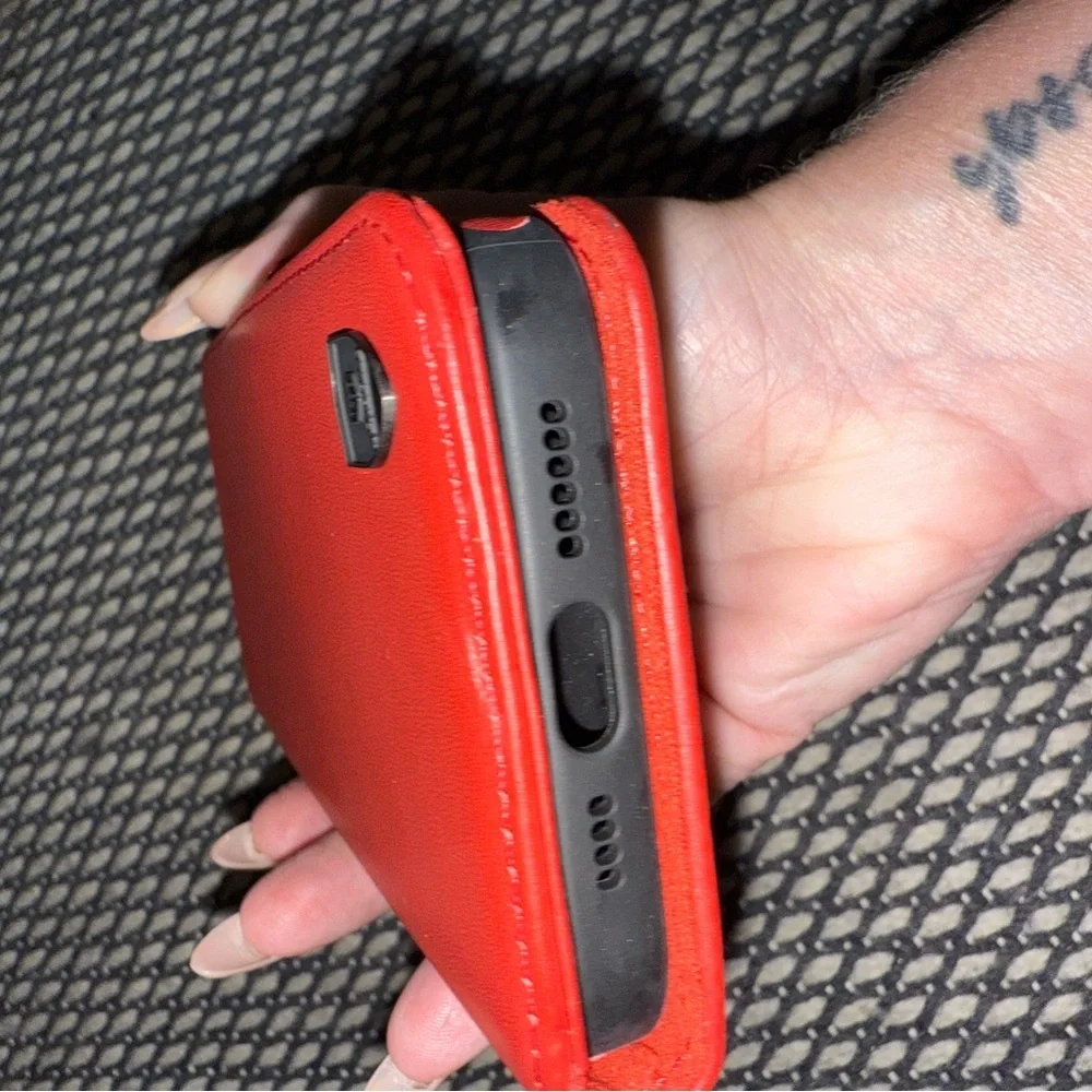 WENSELLE Luxury Red Leather Wallet Phone Case with MagSafe & Card Slots